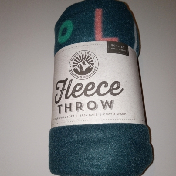 Fleece Throw over Blanket - Picture 1 of 3